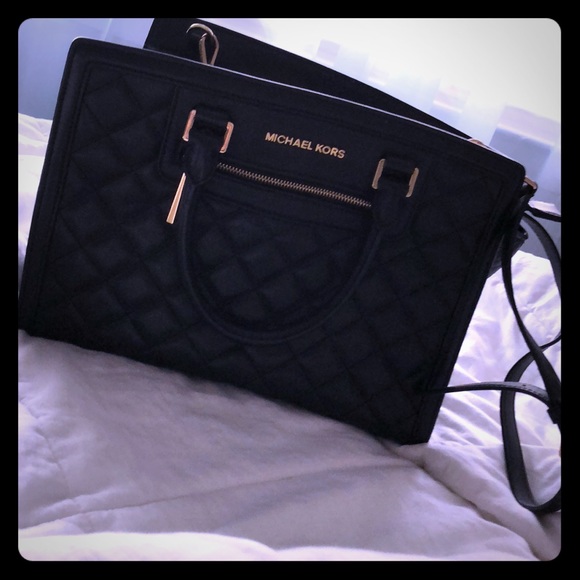 Michael Kors purse - Picture 1 of 1
